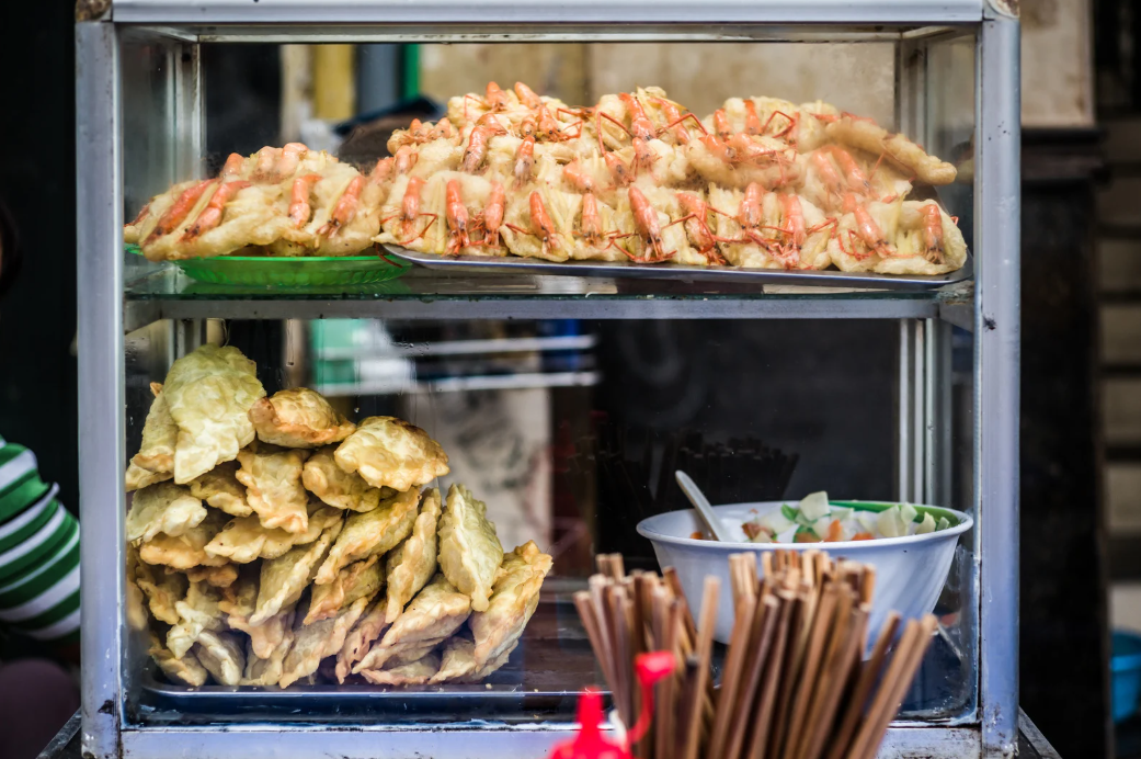 Banh Tom Ho Tay - Ho Tay Lake Shrimp Pancakes